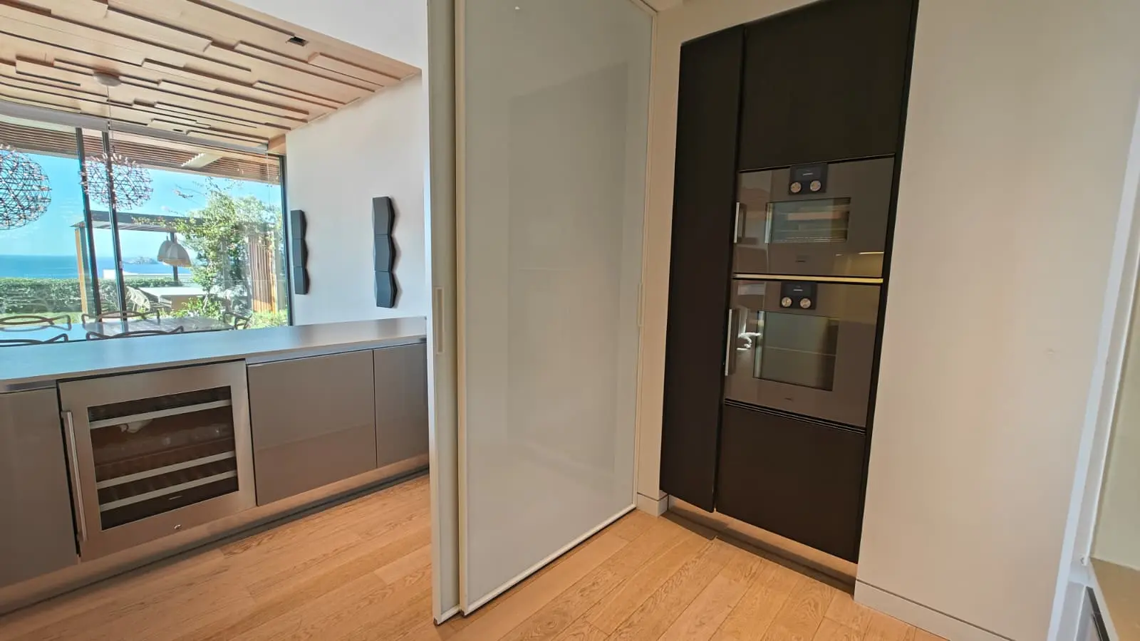 Fitted kitchen